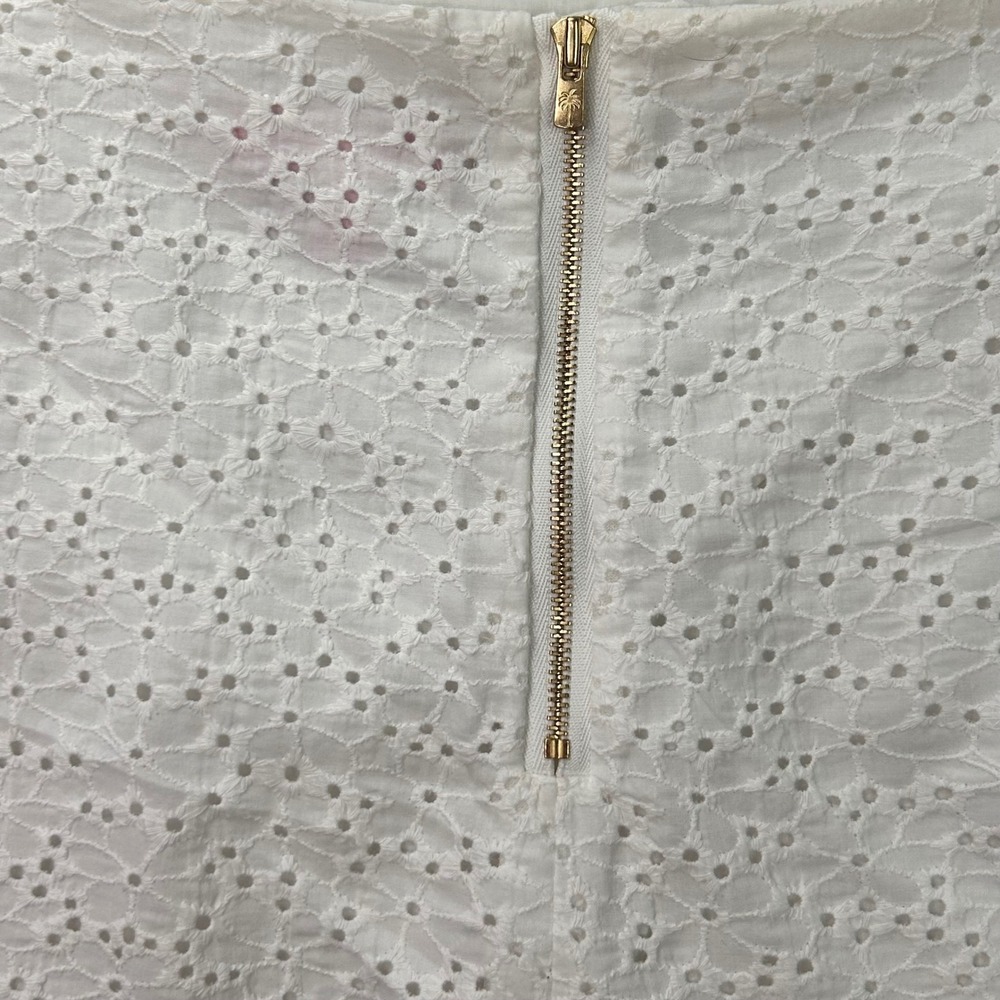Lilly Pulitzer Mini Skirt Eyelet Floral White Size 6 Preppy Coastal Old Money - Picture 5 of 6